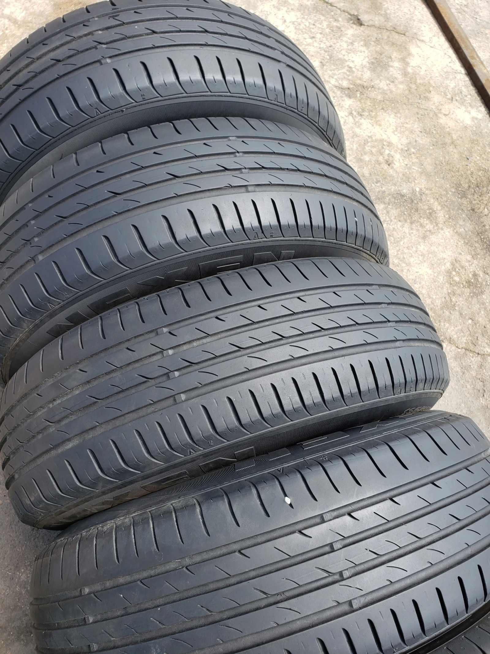 Гуми Летни 195/65R15, снимка 4 - Гуми и джанти - 54581836