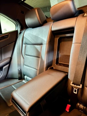 Mercedes-Benz E 300 3.5 V6 4matic, снимка 10