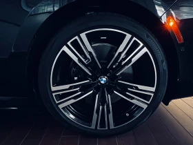BMW i7 xDrive60| SWAROWSKI| SKY LOUNGE| M PKG| ФИКС ЦЕНА, снимка 7