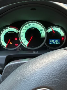 Toyota Corolla verso, снимка 13