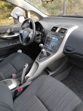 Toyota Auris 1.6 , снимка 8