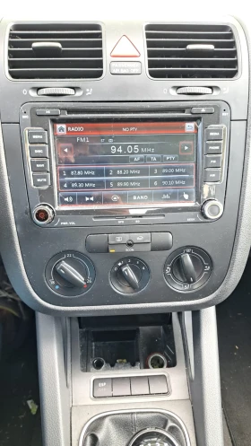 VW Golf 1.6I/PERFECTEN/BEZ ANALOG/ | Mobile.bg    12