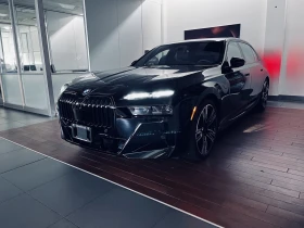������ BMW i7