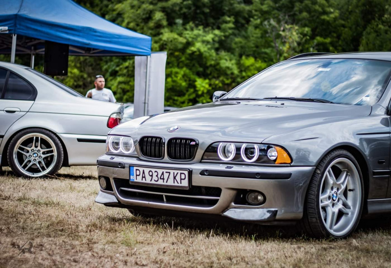 BMW 525 E39, снимка 3 - Автомобили и джипове - 44656576
