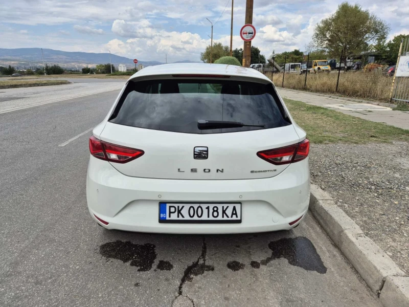 Seat Leon, снимка 8 - Автомобили и джипове - 47074742