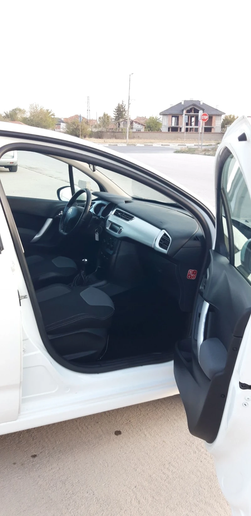 Citroen C3 1.2 газ / бензин, снимка 10 - Автомобили и джипове - 47526631