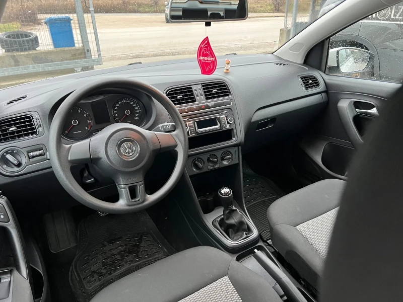 VW Polo 1.2 60коня 50000км!, снимка 11 - Автомобили и джипове - 47593995