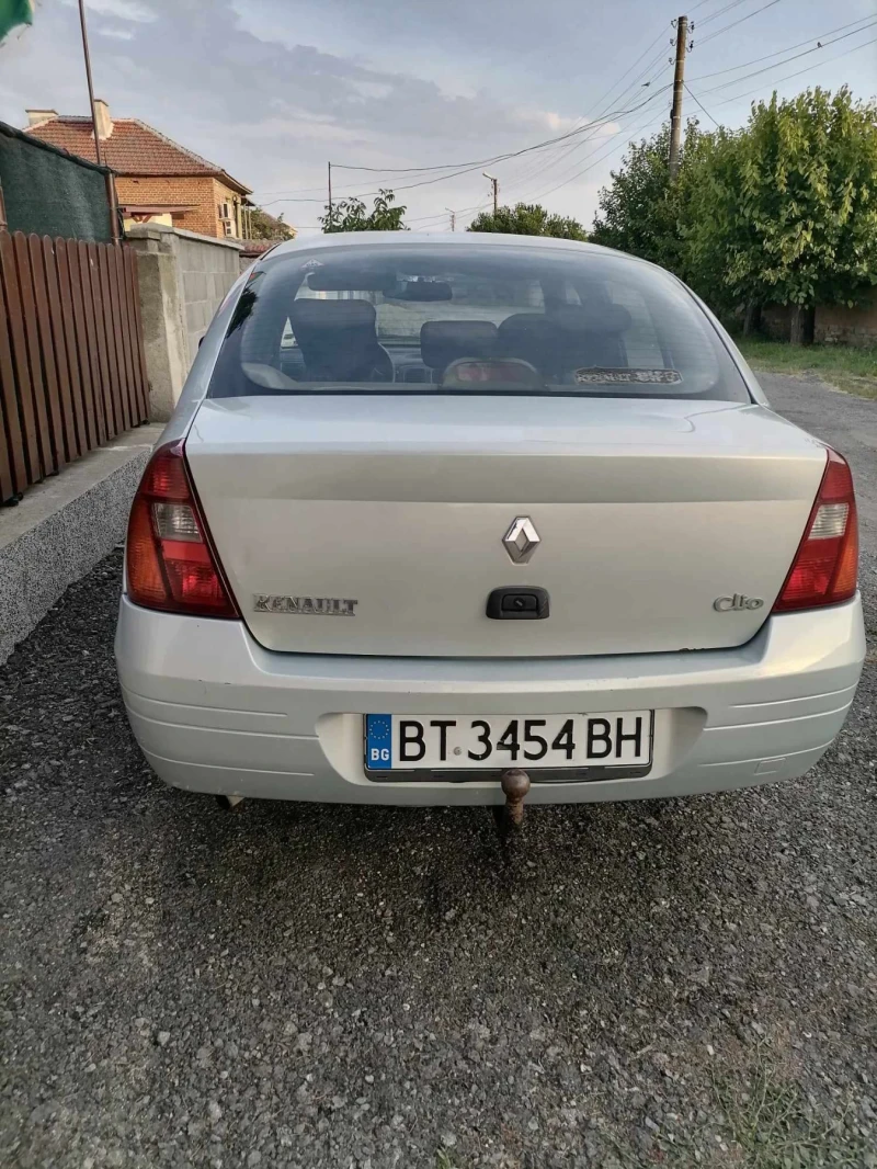 Renault Clio 1.4, снимка 5 - Автомобили и джипове - 48954667