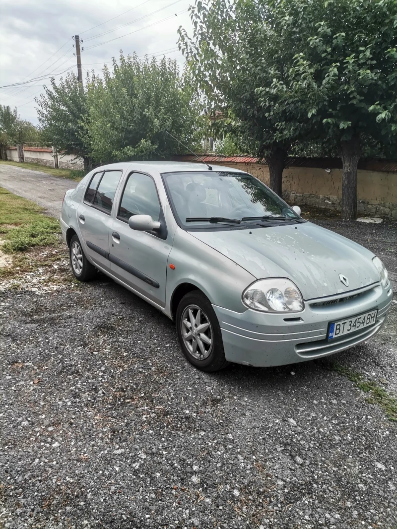 Renault Clio 1.4, снимка 2 - Автомобили и джипове - 48954667