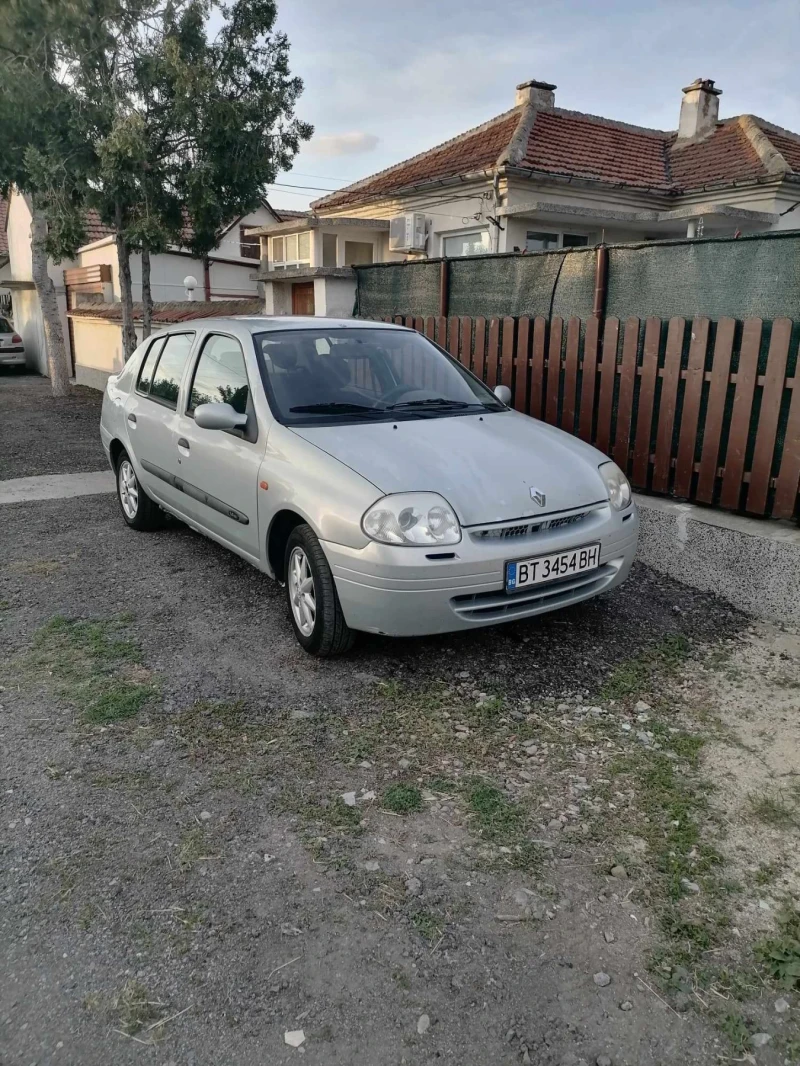 Renault Clio 1.4, снимка 6 - Автомобили и джипове - 48954667