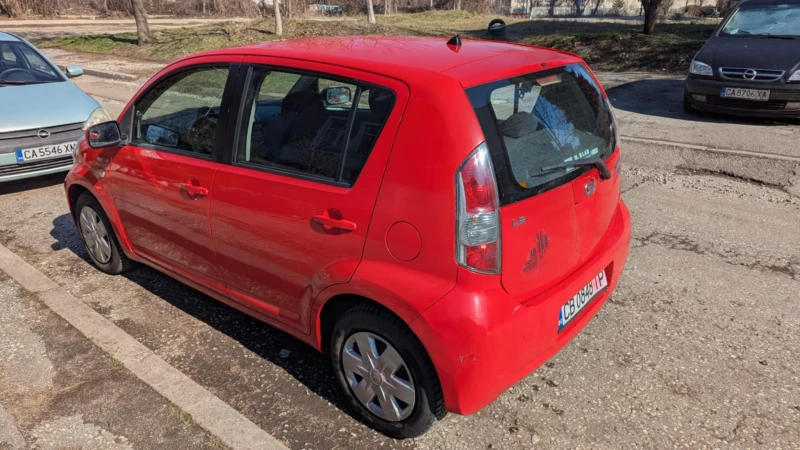 Daihatsu Sirion 4x4 1.3, снимка 7 - Автомобили и джипове - 49359669