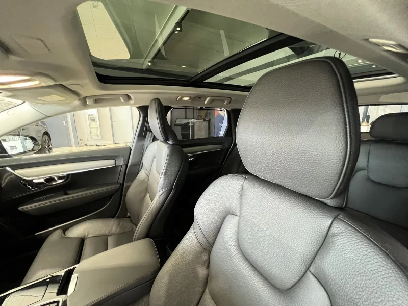 Volvo V90 T6/PLUS-BRIGHT/398HP/PANO/AHK/H&K/CAM/311gpr, снимка 9 - Автомобили и джипове - 51682558