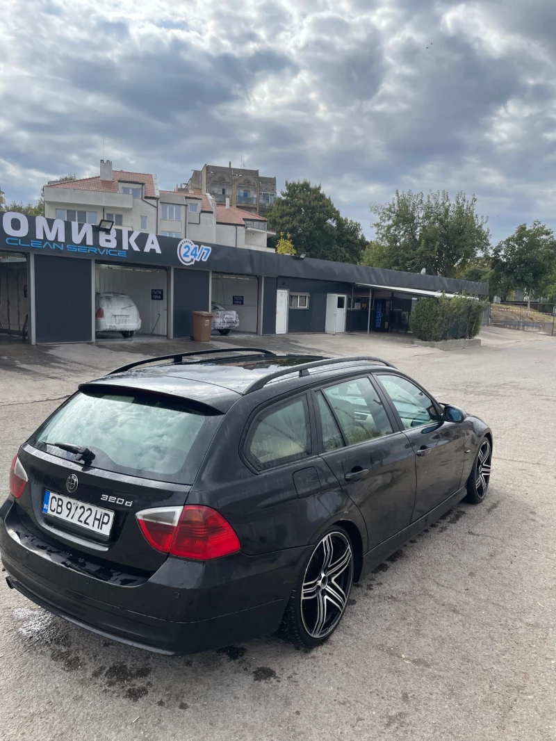 BMW 320 E91, снимка 6 - Автомобили и джипове - 52284873