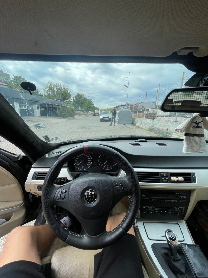 BMW 320 E91, снимка 8 - Автомобили и джипове - 52284873