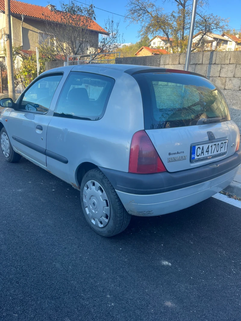 Renault Clio, снимка 3 - Автомобили и джипове - 52171370