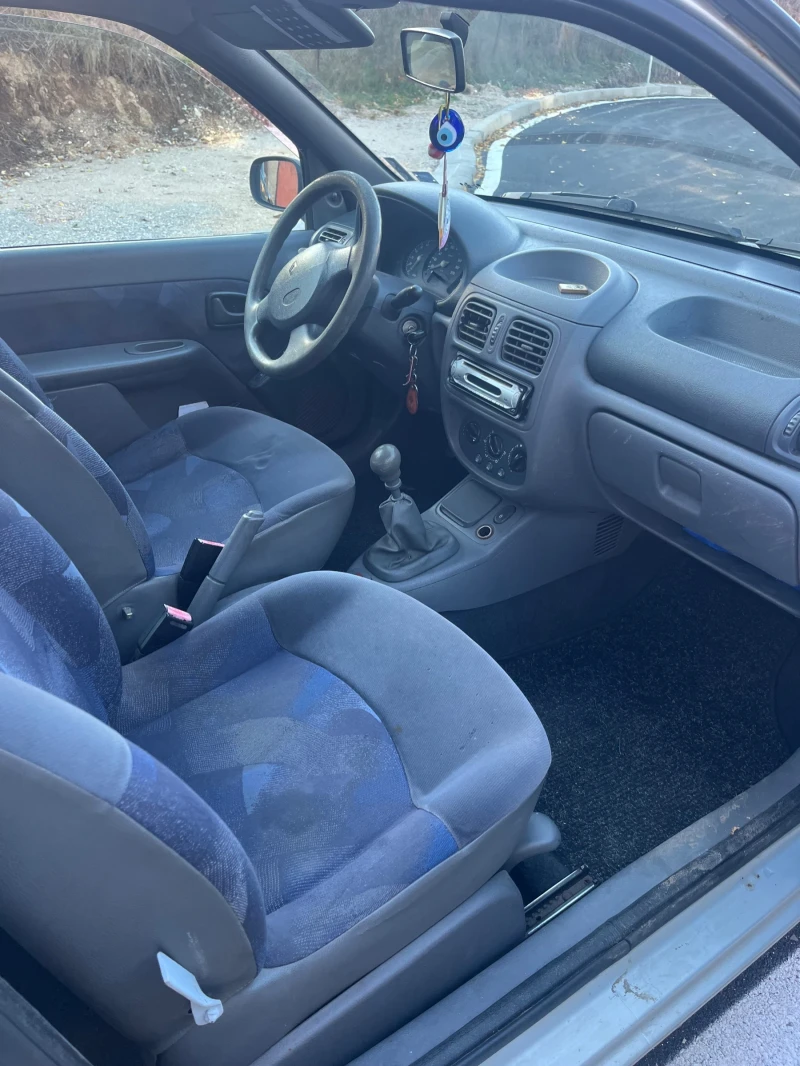 Renault Clio, снимка 6 - Автомобили и джипове - 52171370