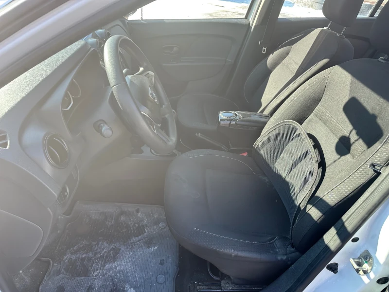 Dacia Logan LPG Klima, снимка 8 - Автомобили и джипове - 53138667