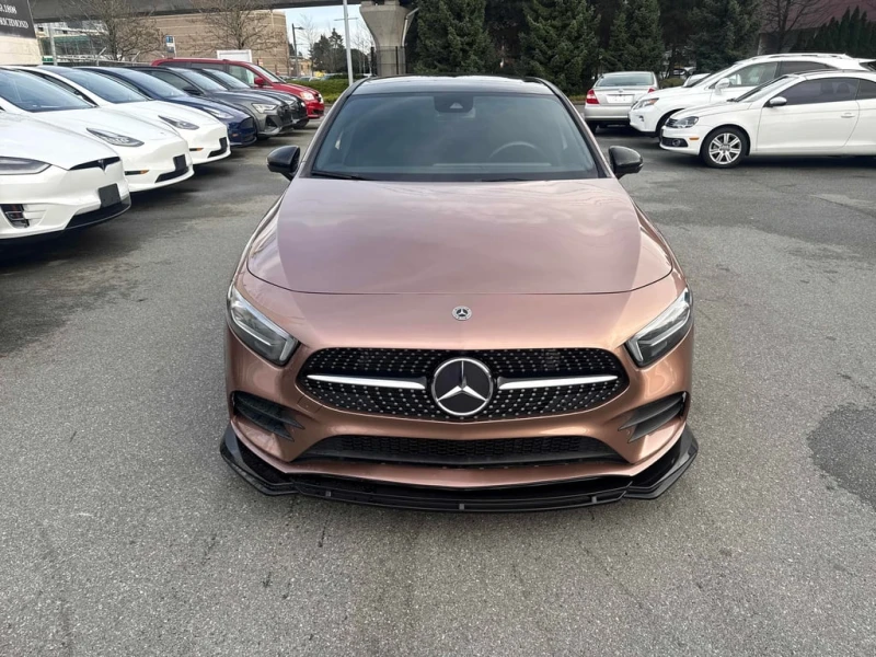 Mercedes-Benz A 220 * 4MATIC Sedan / DISTRONIC / 360 / CARFAX, снимка 5 - Автомобили и джипове - 53233767