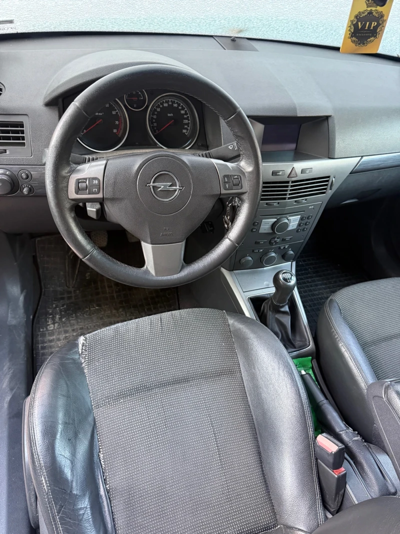 Opel Astra H, снимка 9 - Автомобили и джипове - 53277361