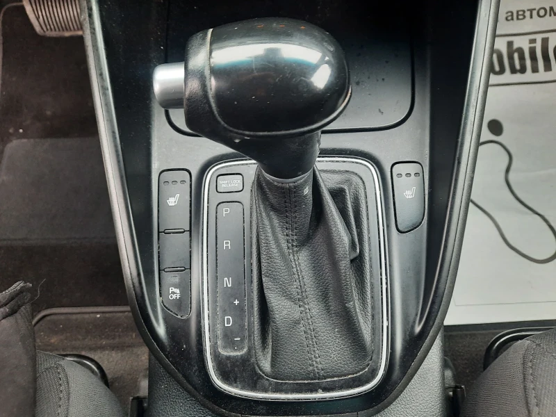 Kia Carens 1.7 crdi 130 x.km. avtom, снимка 13 - Автомобили и джипове - 53485292