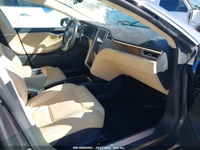 Tesla Model S, снимка 5 - Автомобили и джипове - 47981595