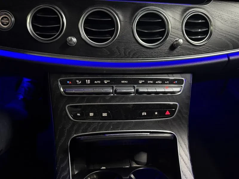 Mercedes-Benz E 220 CDI Avantgarde - САМО 30% АВАНС!, снимка 14 - Автомобили и джипове - 55441745