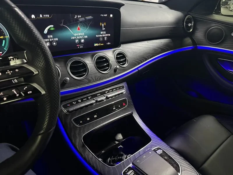 Mercedes-Benz E 220 CDI Avantgarde - САМО 30% АВАНС!, снимка 12 - Автомобили и джипове - 55441745