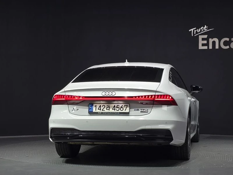 Audi A7 3.0 DLZ Automatic, снимка 4 - Автомобили и джипове - 55960393