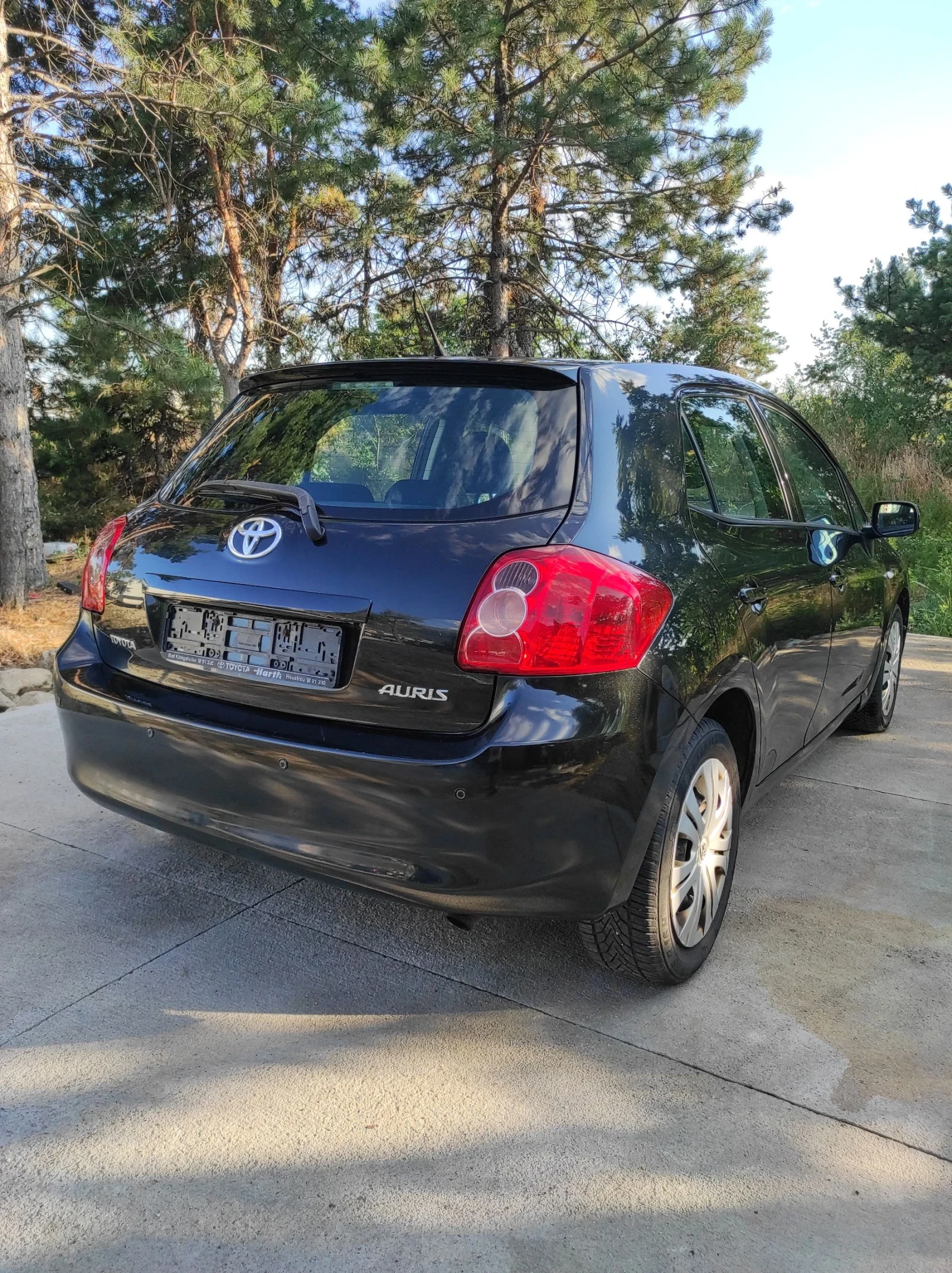 Toyota Auris 1.6  - изображение 7