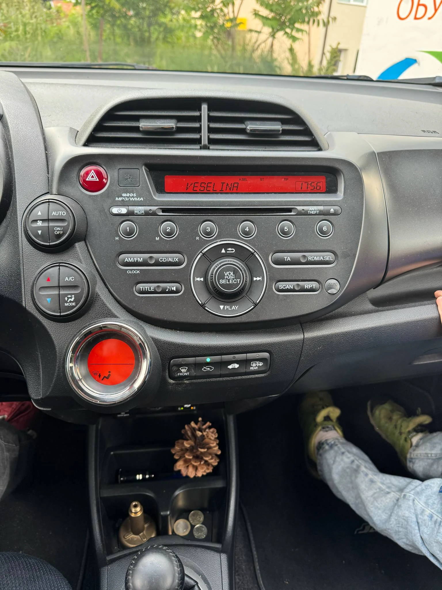 Honda Jazz Фейслифт 1.4 100ксГазов инжекцион - изображение 10