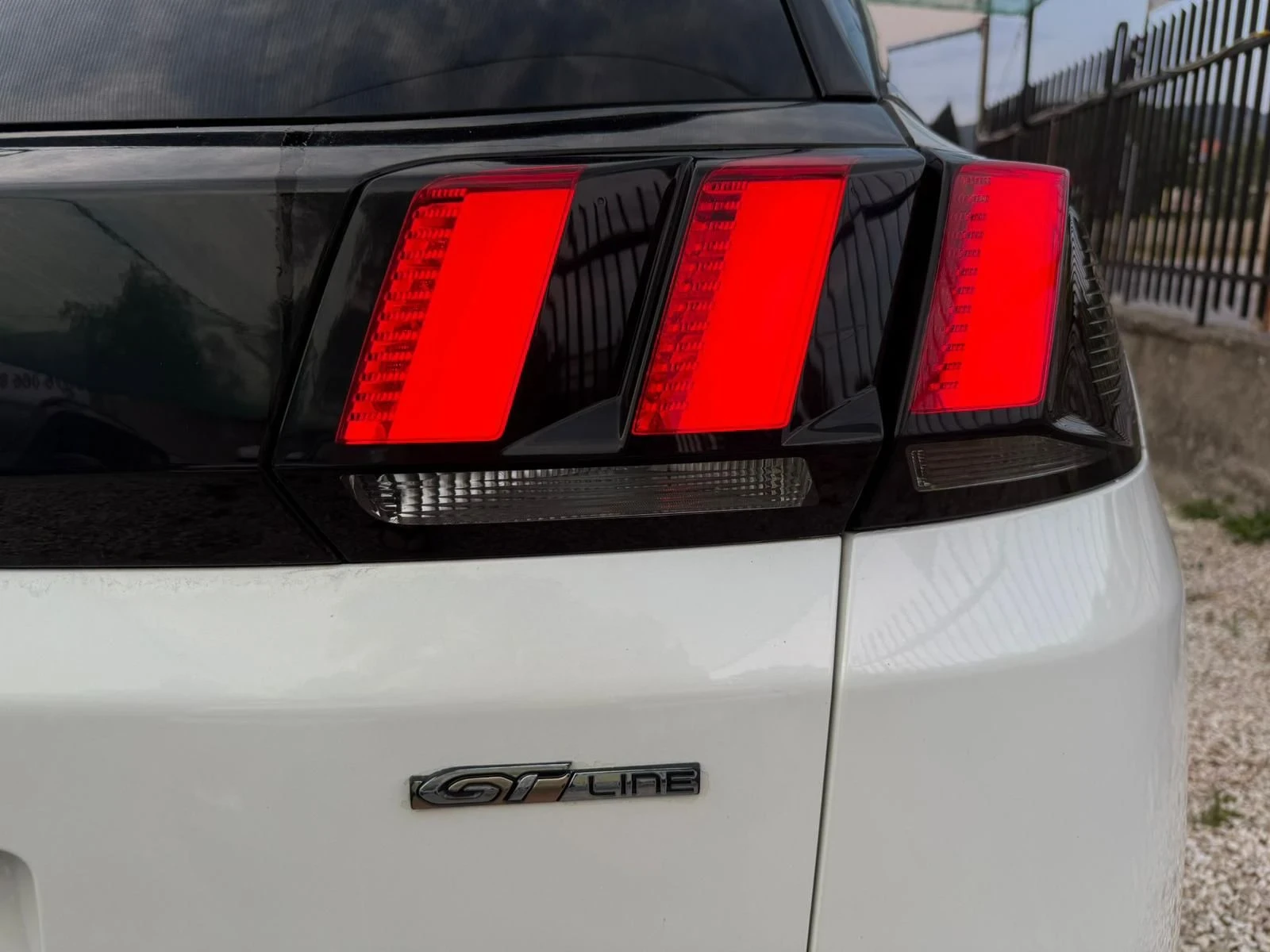 Peugeot 3008 1.5 Дизел, GT-Line - изображение 7
