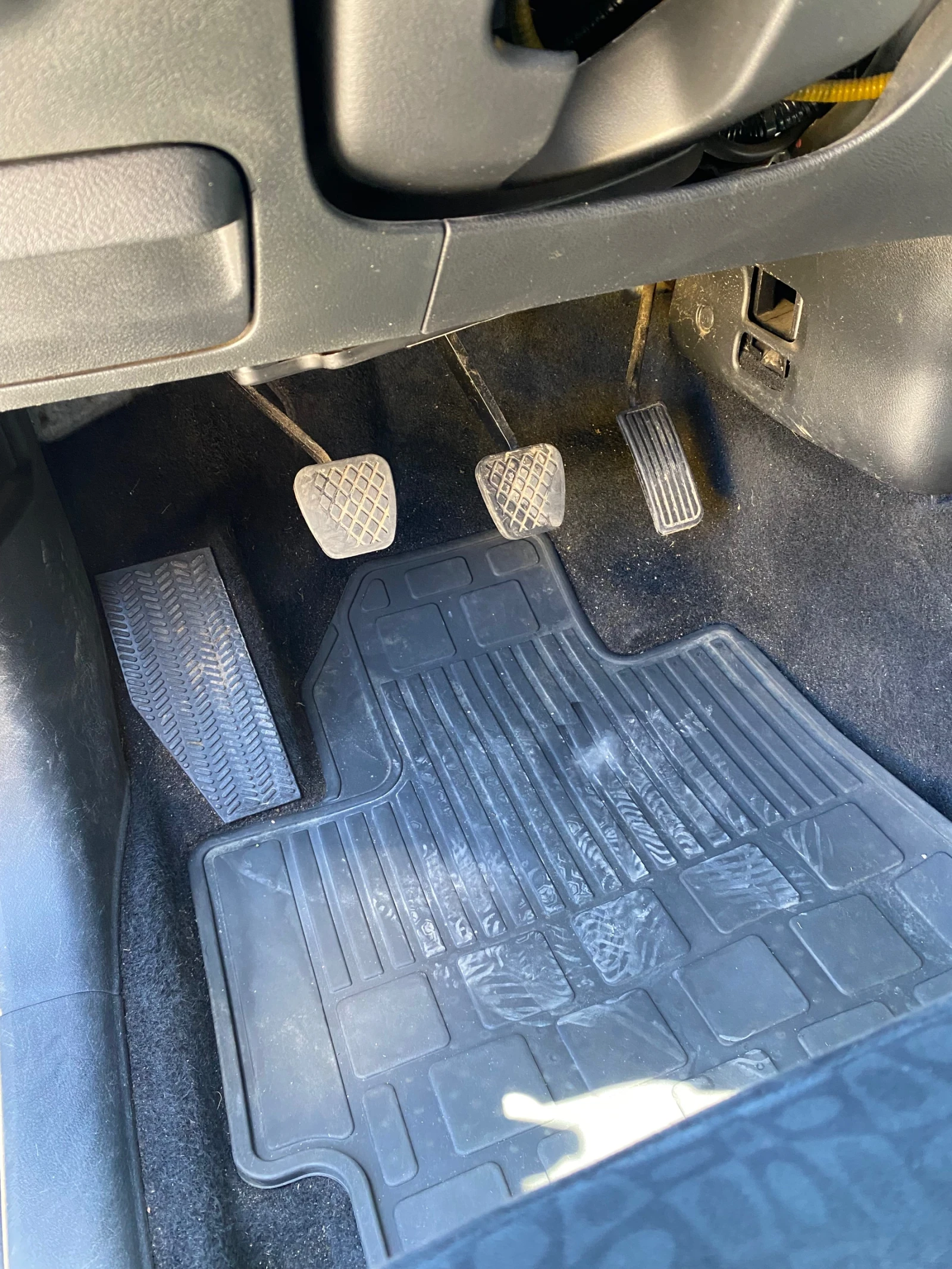 Honda Fr-v 1.7 газ, работещ климатроник, 4 гуми с джанти - изображение 8