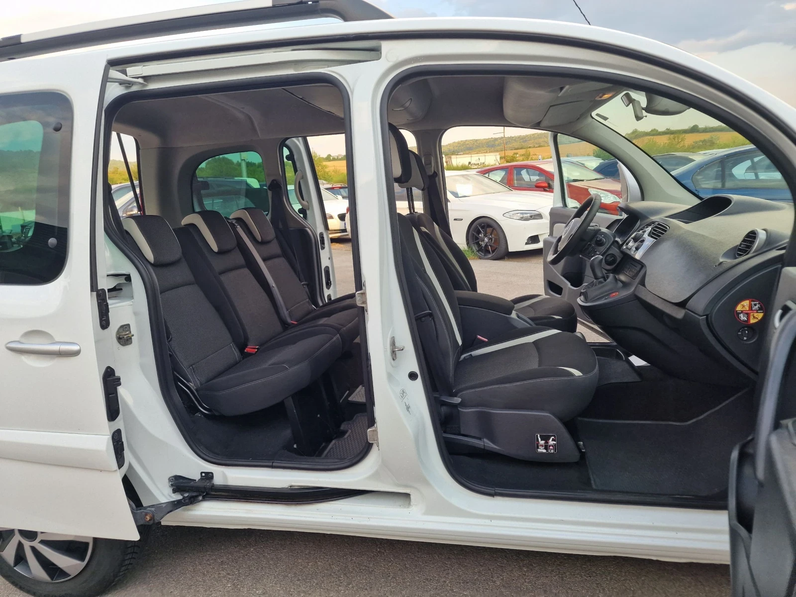 Renault Kangoo 1.5dci | Mobile.bg — изображение 12