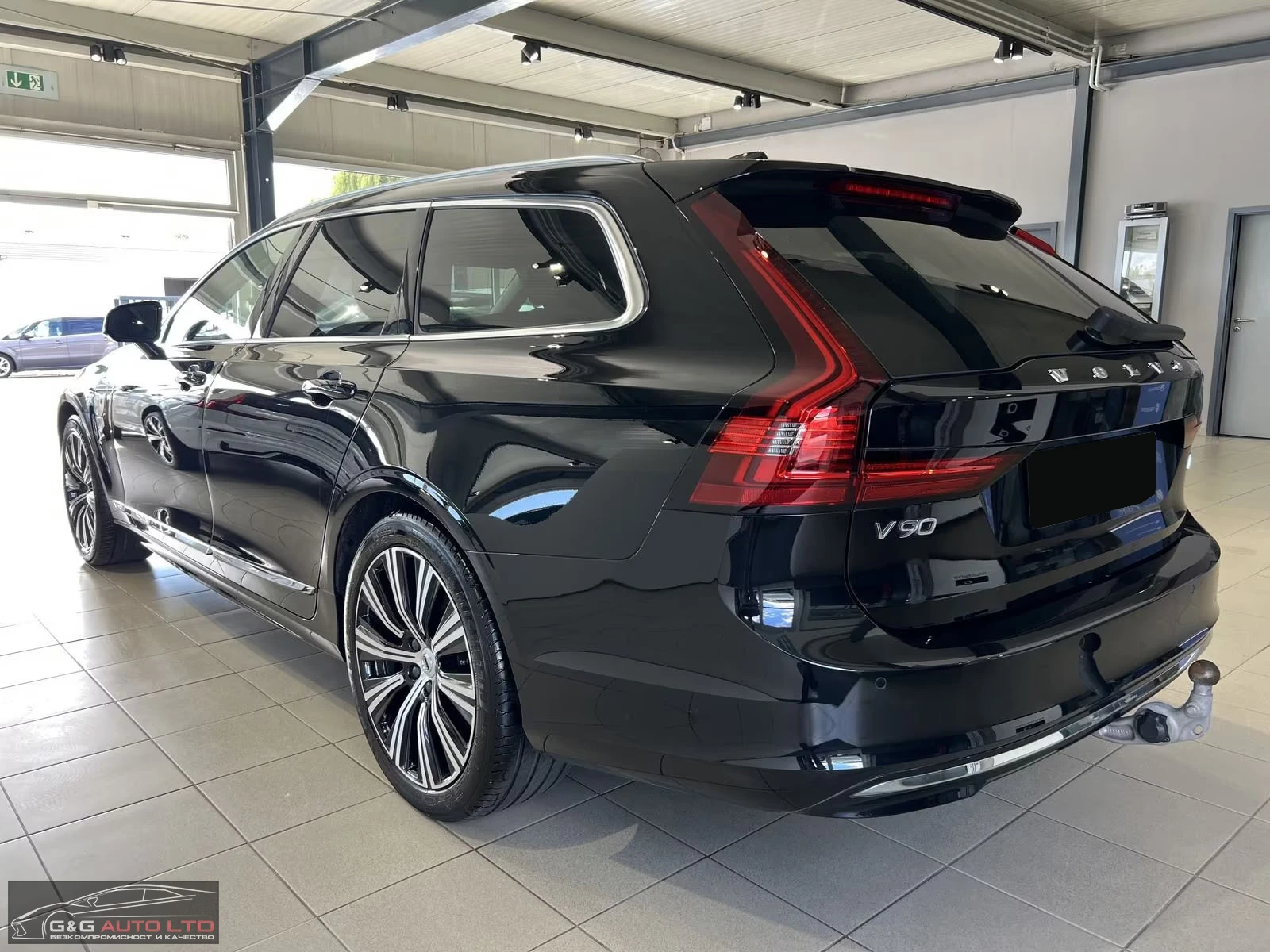 Volvo V90 T6/PLUS-BRIGHT/398HP/PANO/AHK/H&K/MEMO/CAM/311g - изображение 3