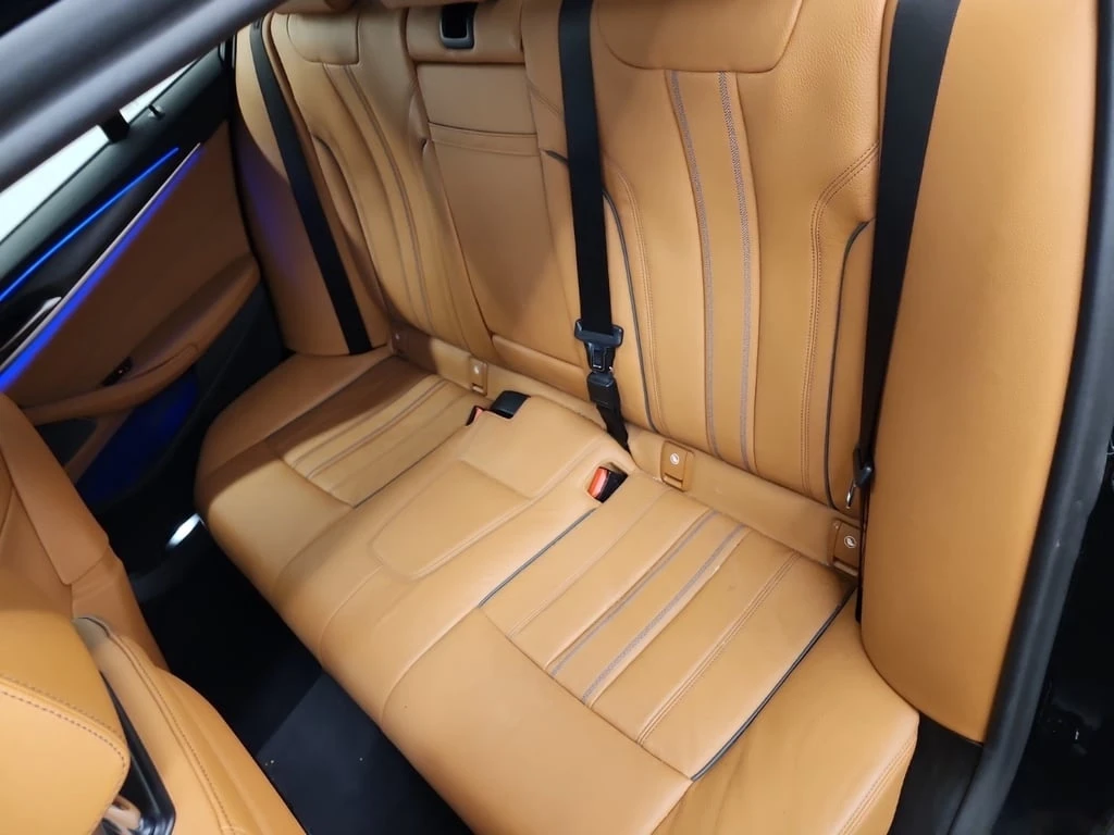 BMW 550 * 360 * HK * M SPORT PRO * PANORAMA * MASSAGE *  | Mobile.bg � ����������� 12