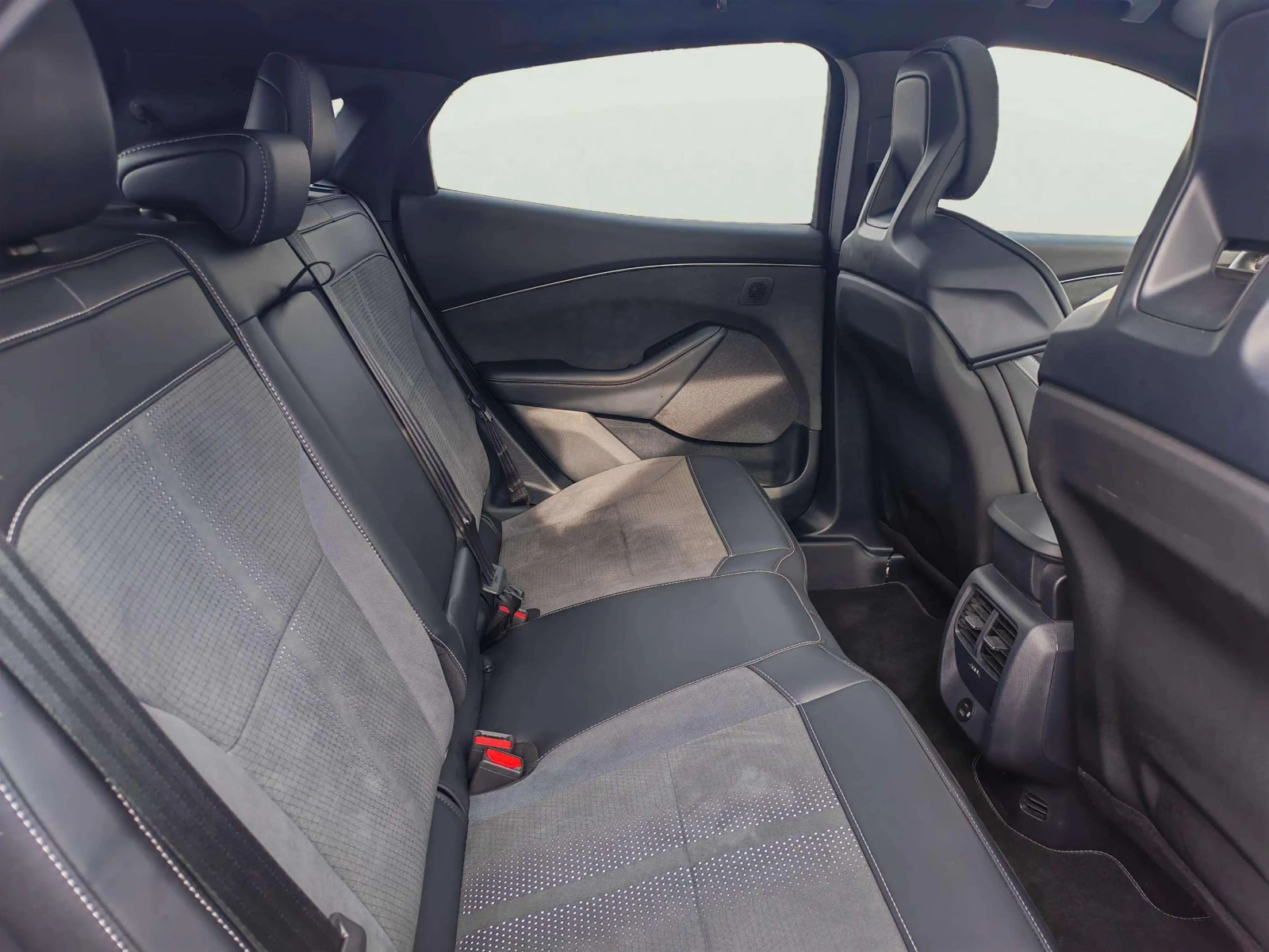 Ford Mustang Mach-E BEV 98 kWh, снимка 10 - Автомобили и джипове - 53967575