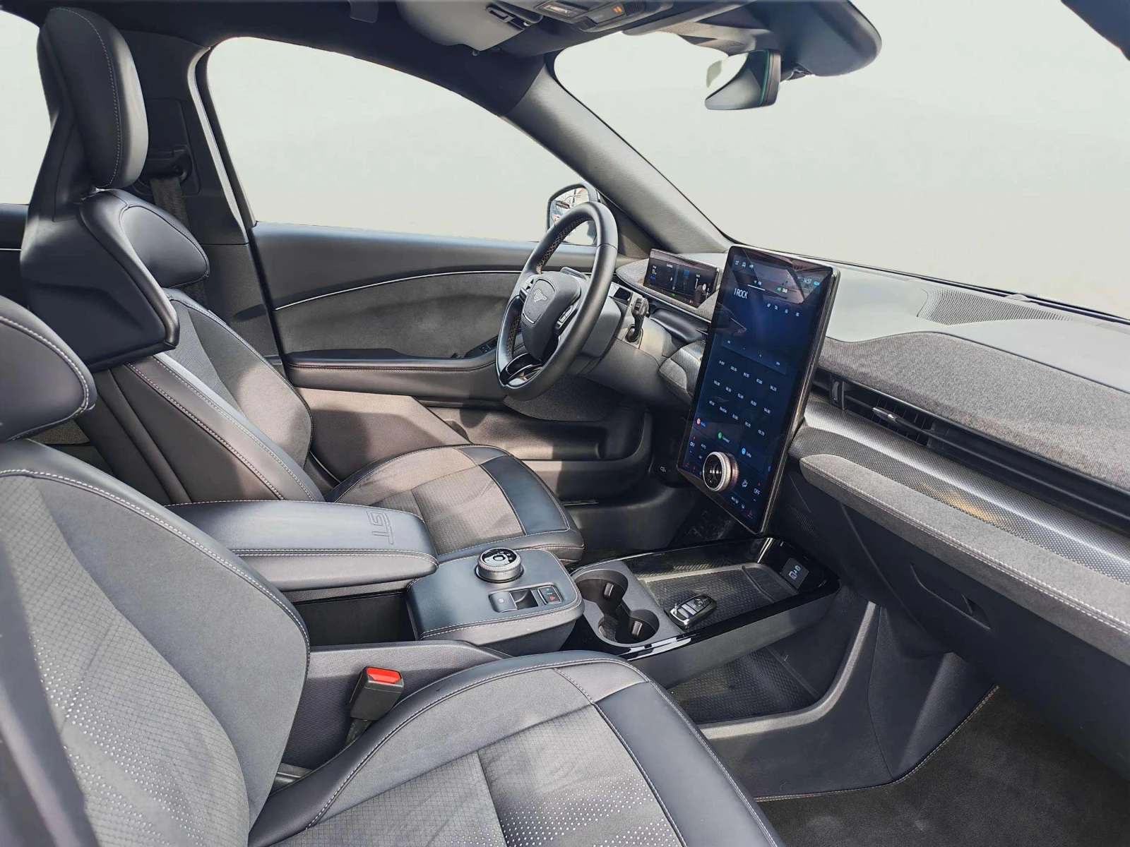 Ford Mustang Mach-E BEV 98 kWh, снимка 12 - Автомобили и джипове - 53967575