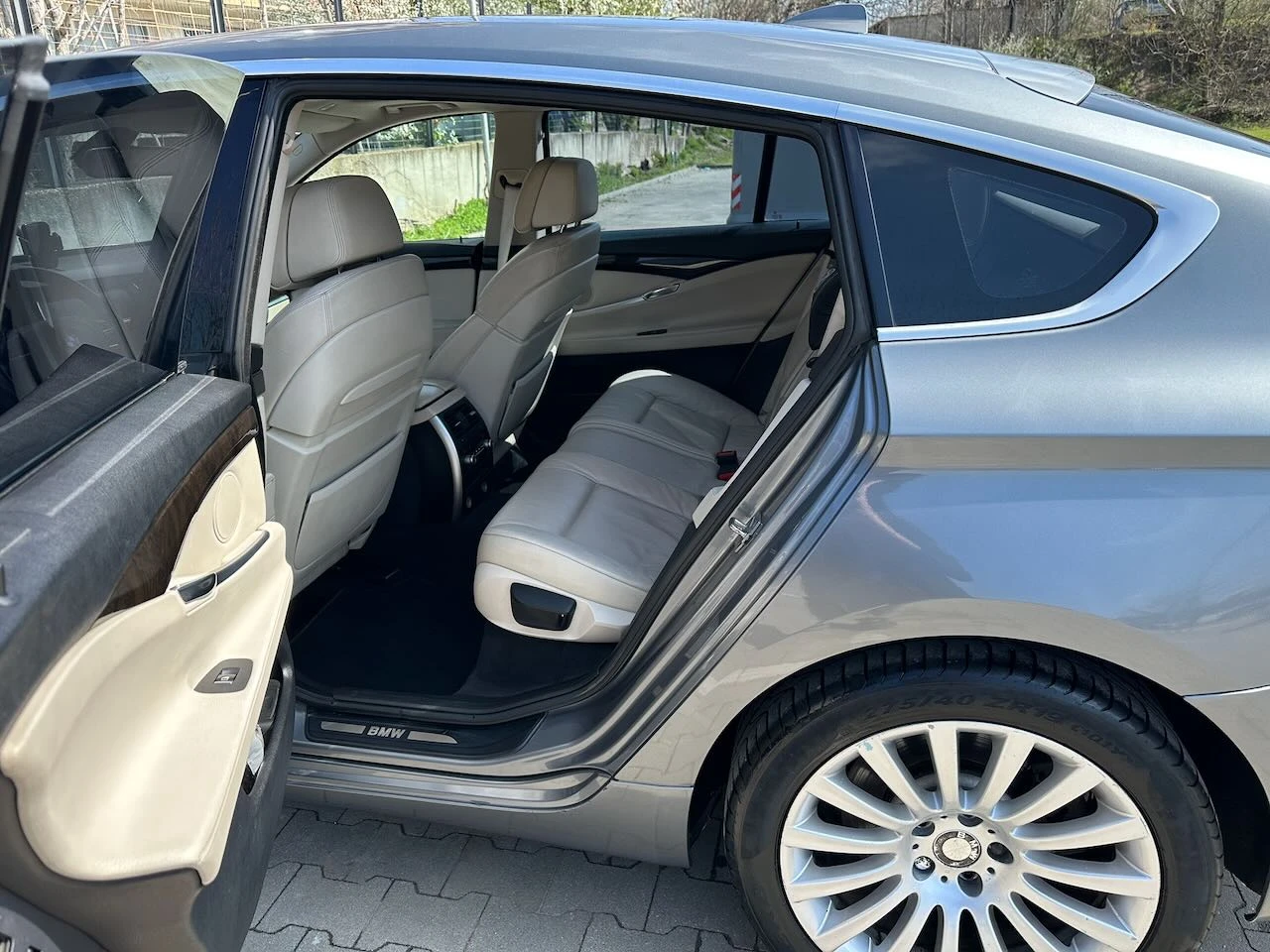 BMW 5 Gran Turismo, снимка 9 - Автомобили и джипове - 54097721