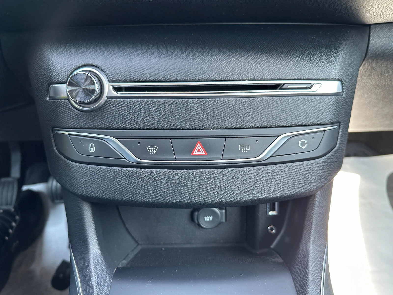 Peugeot 308 2.0hdi, снимка 13 - Автомобили и джипове - 54280179