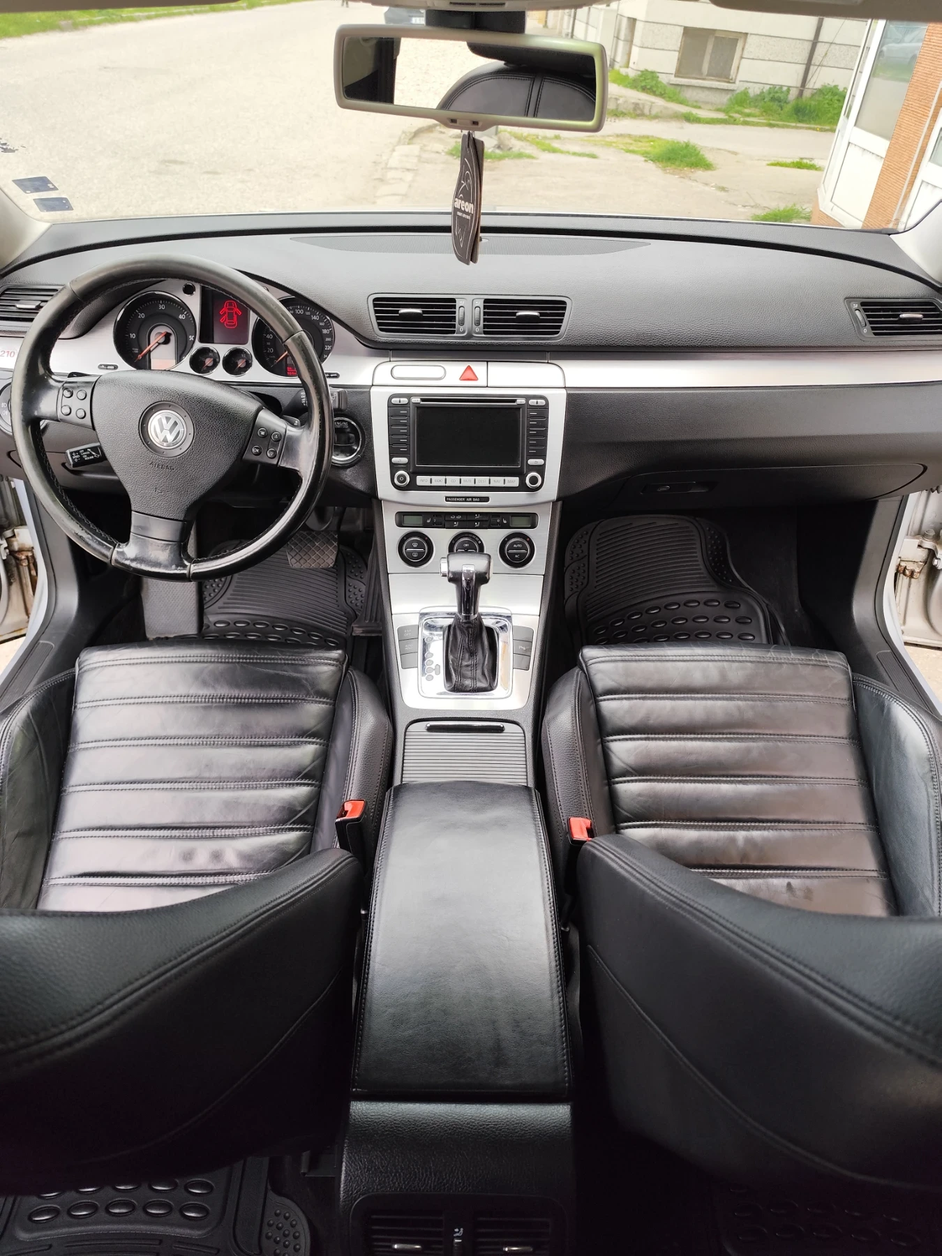 VW Passat, снимка 11 - Автомобили и джипове - 54357663