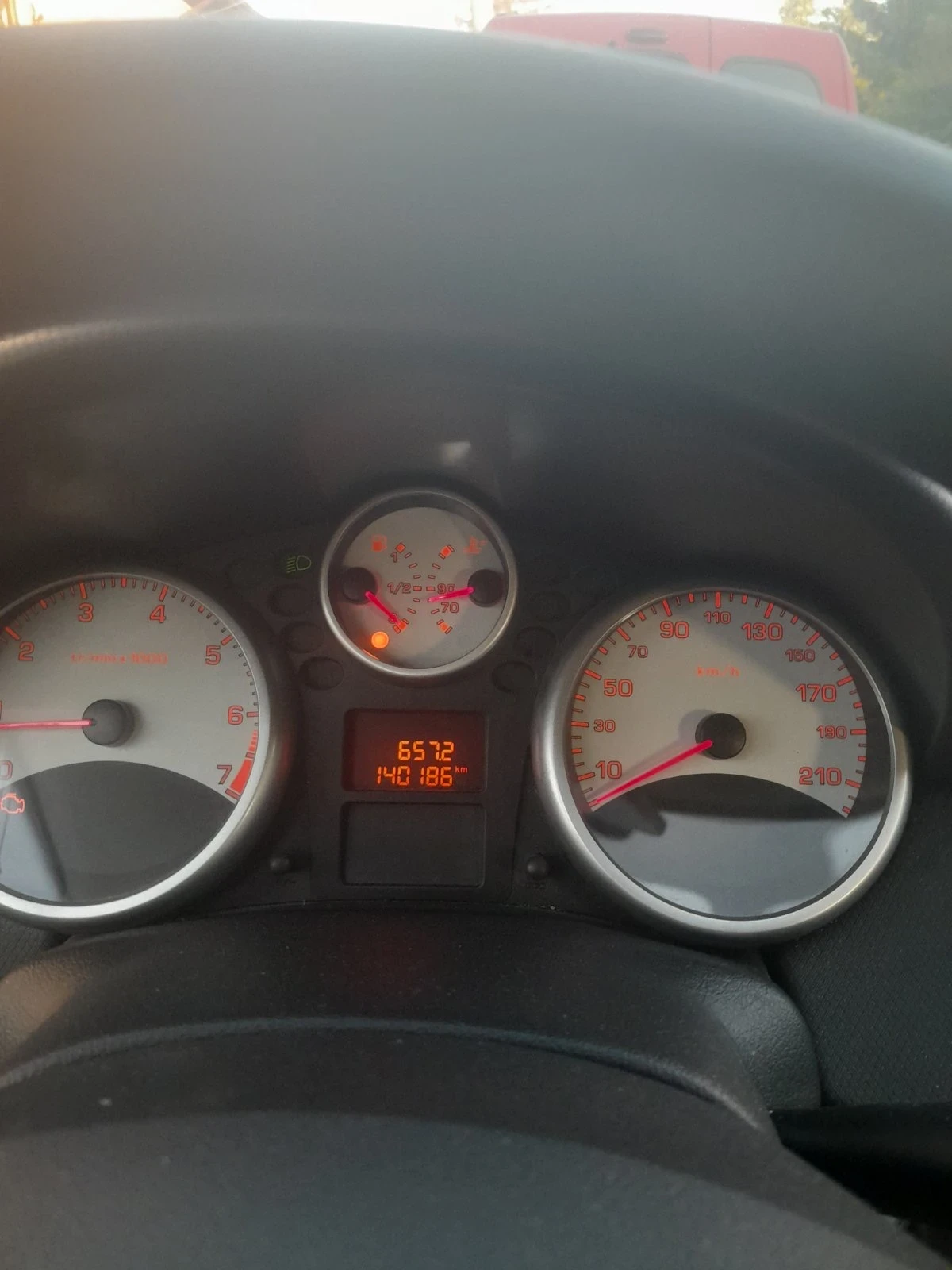 Peugeot 207 1.4, снимка 6 - Автомобили и джипове - 54717753
