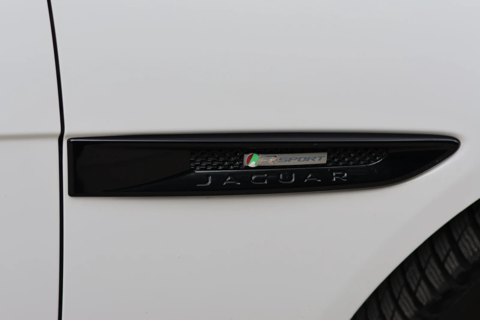 Jaguar XE 4x4, r-sport 2.0d, снимка 6 - Автомобили и джипове - 54895126
