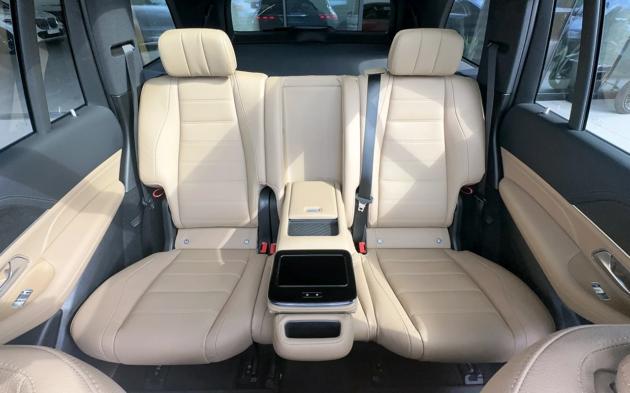 Mercedes-Benz GLS 450 d 4MATIC AMG, снимка 8 - Автомобили и джипове - 54945711