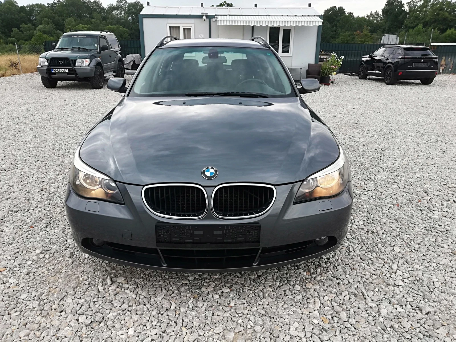 BMW 520 2.0d kli navi 163ks, снимка 2 - Автомобили и джипове - 55199951