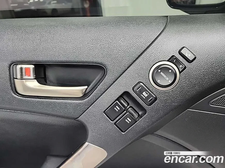 Hyundai Genesis 3.8, снимка 11 - Автомобили и джипове - 55207228