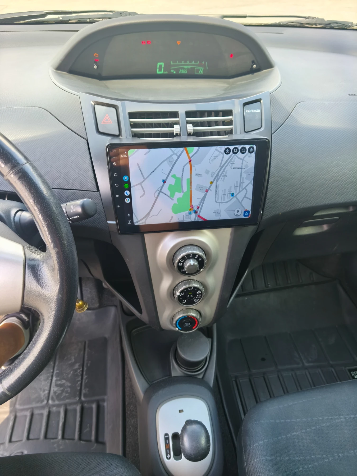 Toyota Yaris 1.4 D4D , снимка 6 - Автомобили и джипове - 55412607