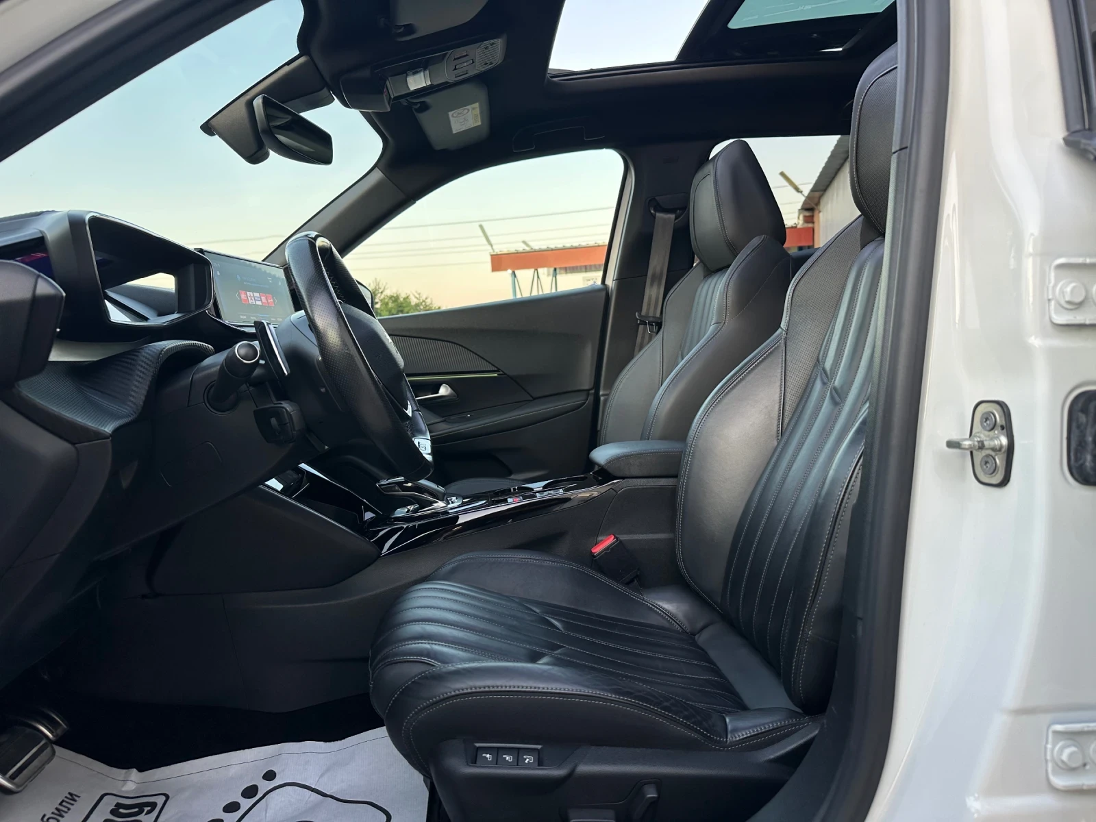 Peugeot 2008 1.5HDI GT-LINE* EAT8* PANORAMA* FULL* , снимка 7 - Автомобили и джипове - 55486541
