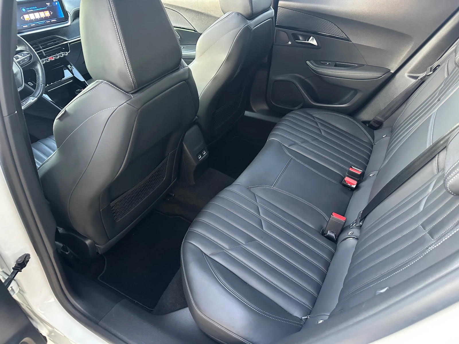 Peugeot 2008 1.5HDI GT-LINE* EAT8* PANORAMA* FULL* , снимка 9 - Автомобили и джипове - 55486541