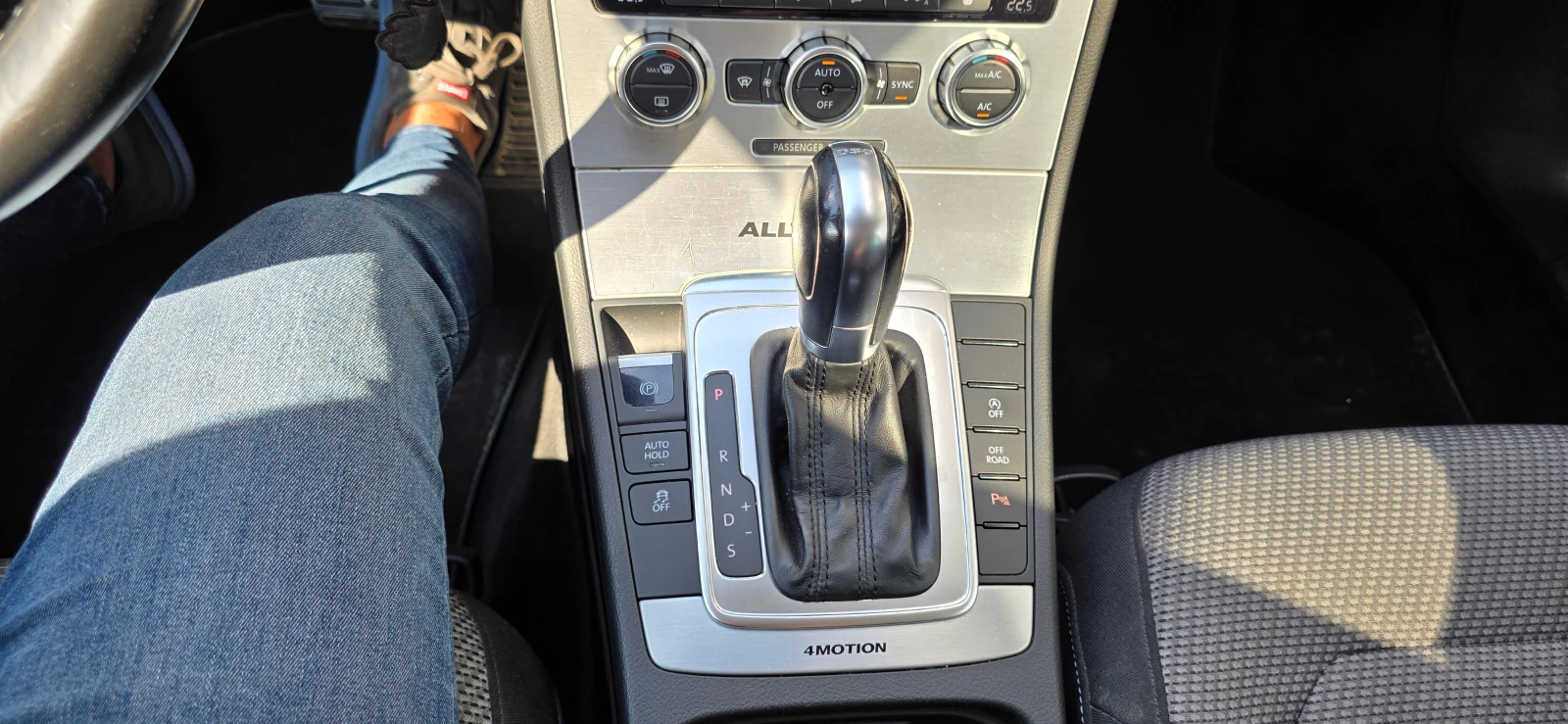 VW Passat Alltrack, снимка 13 - Автомобили и джипове - 56009643