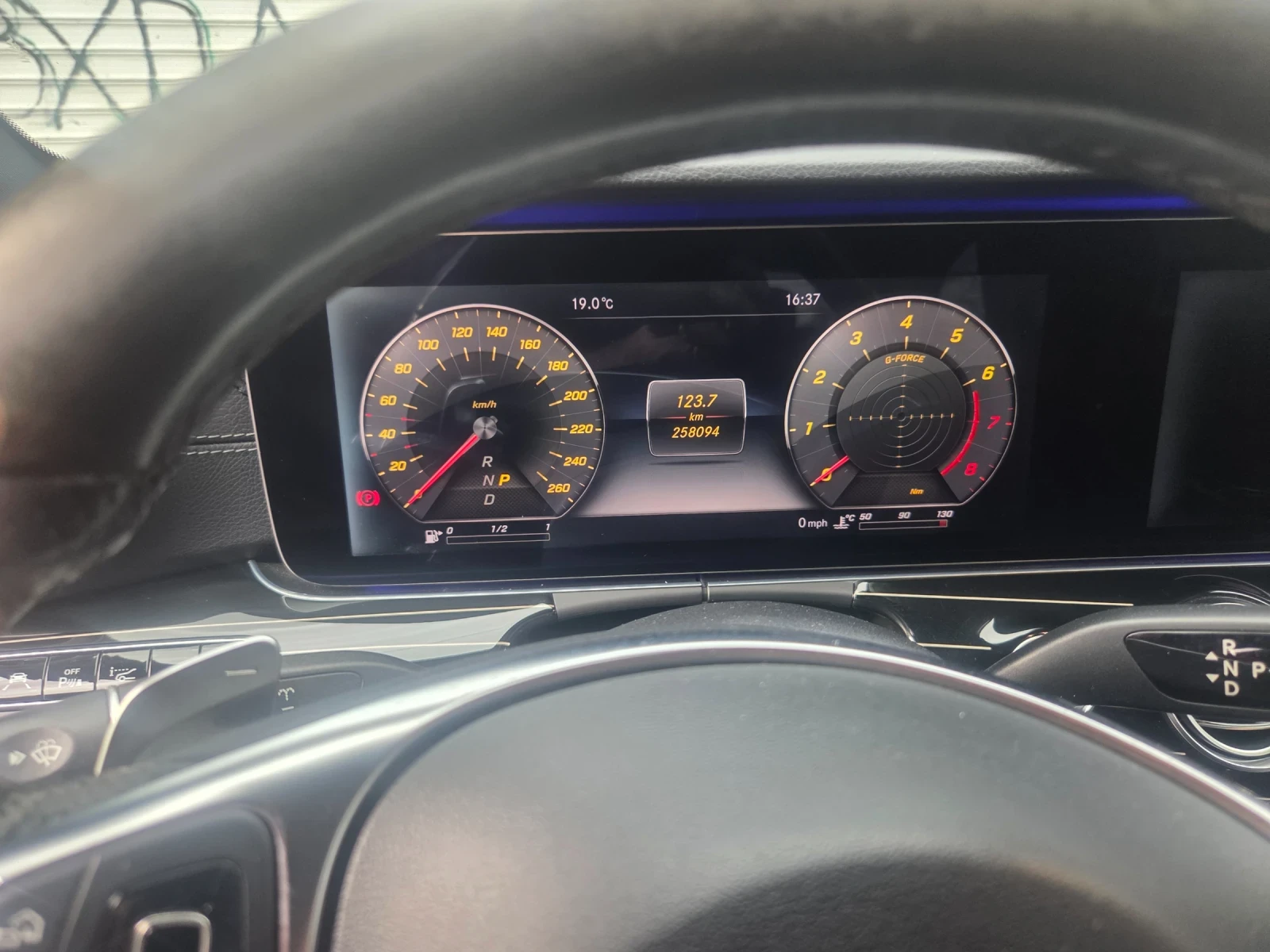 Mercedes-Benz E 400, снимка 15 - Автомобили и джипове - 56431959